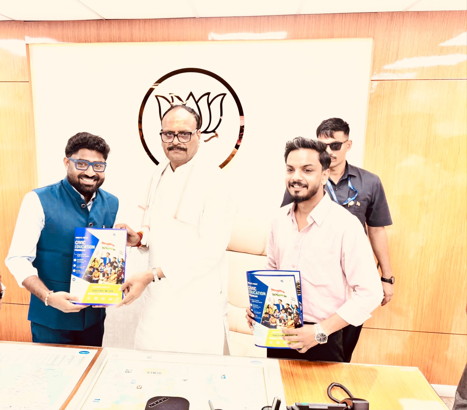 Recognition by the Leadership of Uttar Pradesh